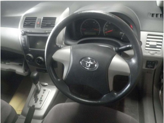 COROLLA  AXIO X4