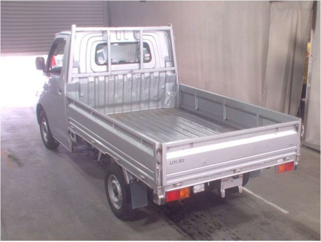 LITEACE TRUCK DX2