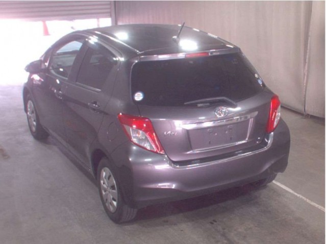 VITZ F2