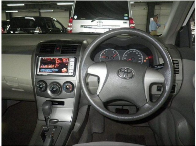 COROLLA AXIO X4