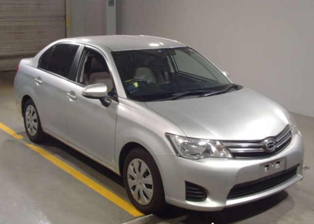 COROLLA AXIO X1