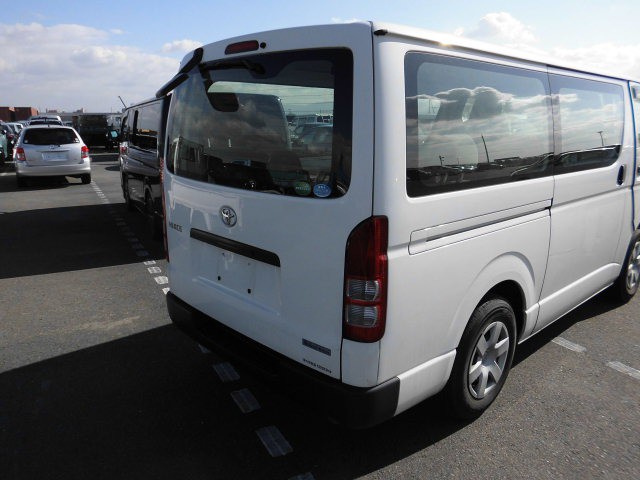 HIACE VAN DX4