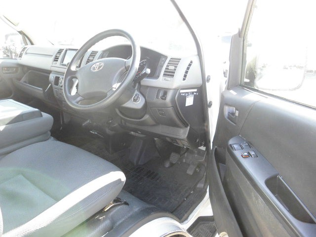 HIACE VAN DX5