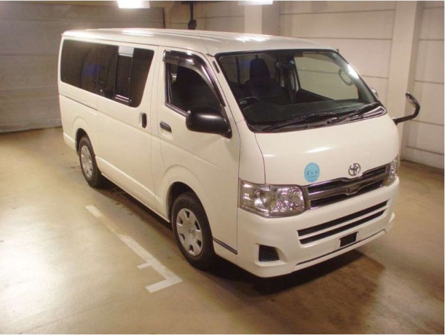 HIACE VAN DX GL PACKAGE1