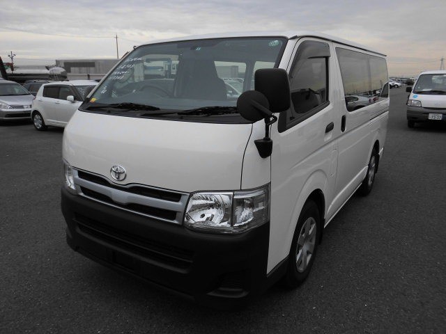 HIACE VAN DX2