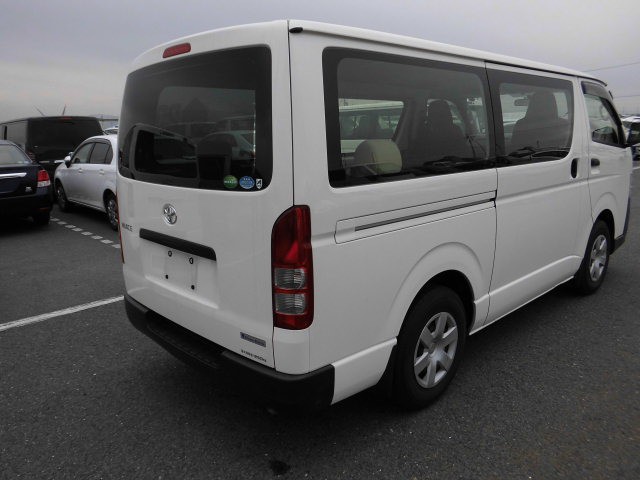 HIACE VAN DX4