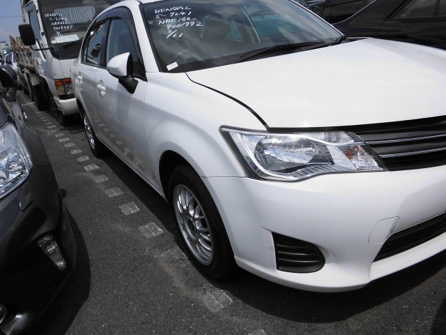 COROLLA  AXIO X1