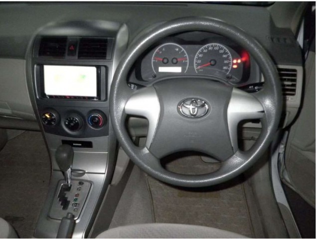 COROLLA  AXIO X6