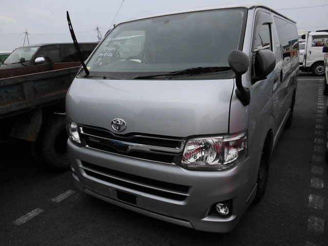 HIACE VAN LONG DX GL PACKAGE1