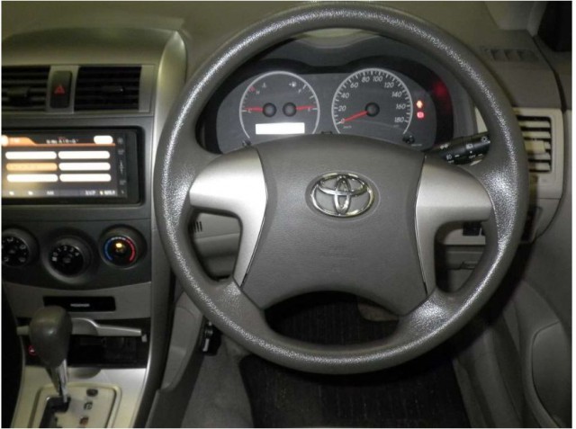 COROLLA AXIO X6