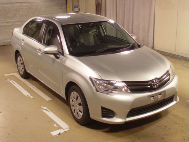 COROLLA AXIO X1