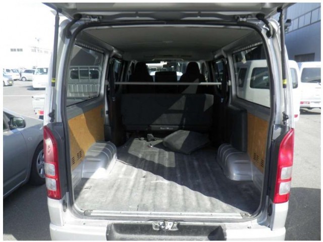 HIACE VAN DX GL PACKAGE6