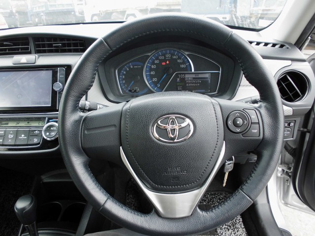 COROLLA AXIO HYBRID 7