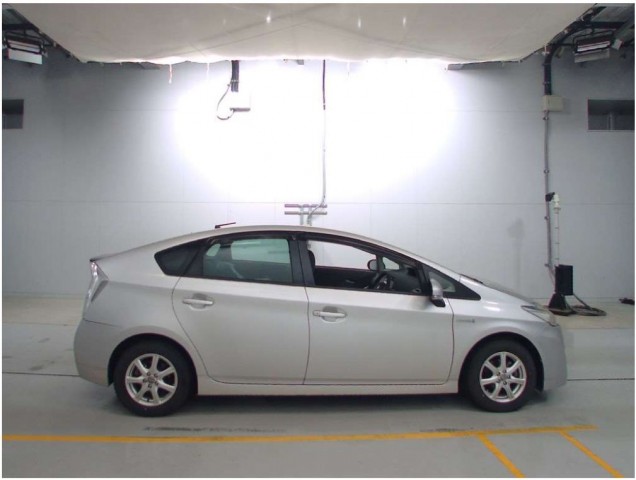 PRIUS S3