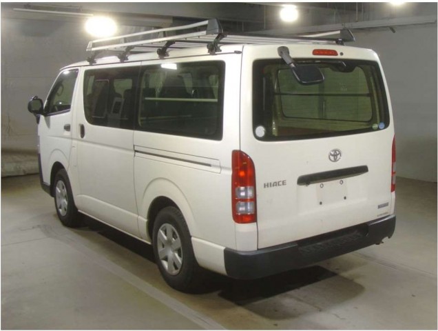 HIACE VAN DX4