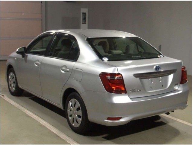 COROLLA AXIO HYBRID4