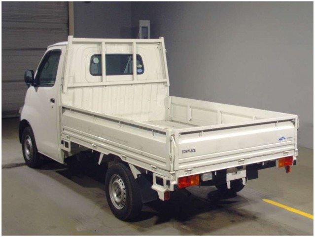 TOWN ACE TRUCK DX4