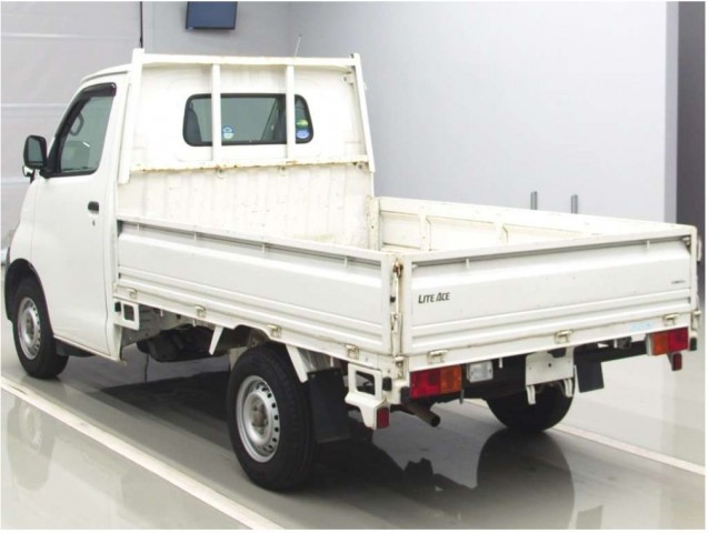 LITE ACE TRUCK DX4