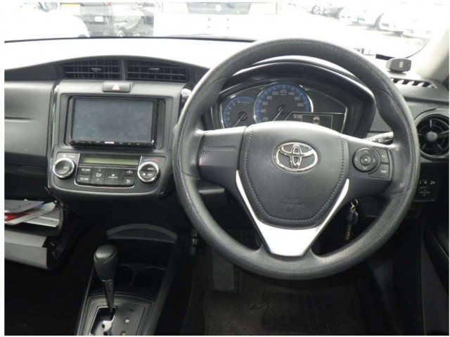 COROLLA AXIO HYBRID6