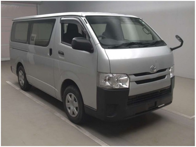 HIACE VAN LONG DX 3