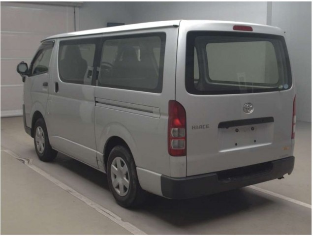 HIACE VAN LONG DX 4