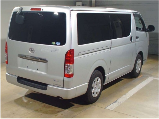 HIACE VAN LONG DX GL PACKAGE2