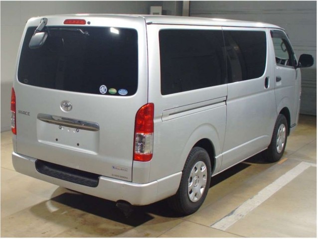 HIACE VAN LONG DX GL PACKAGE2