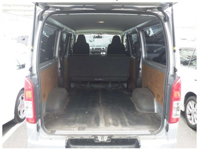 HIACE VAN LONG DX GL PACKAGE8