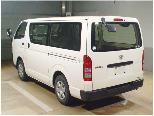 HIACE VAN DX4