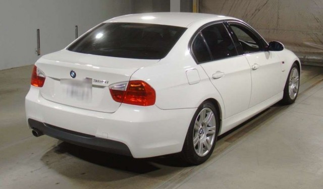 BMW 3 SERIES  302i M SPORTS3