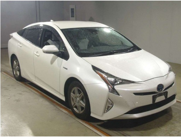 PRIUS HYBRID S SAFETY PLUS 1