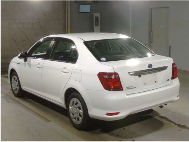 COROLLA  AXIO HYBRID4