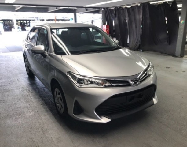 COROLLA AXIO 1.5X1