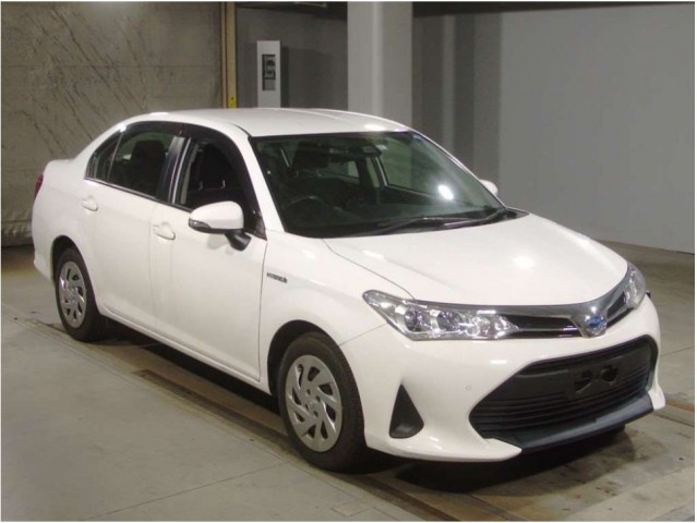 COROLLA AXIO HYBRID1