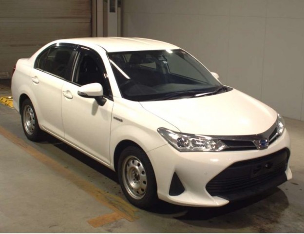 COROLLA AXIO HYBRID1