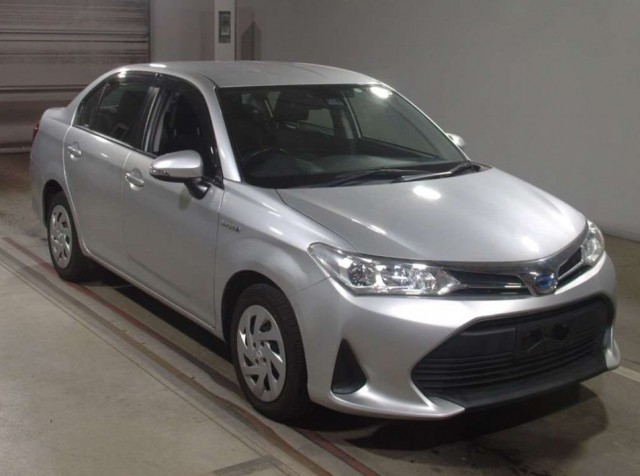 COROLLA AXIO HYBRID1