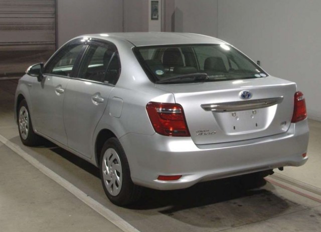 COROLLA AXIO HYBRID4