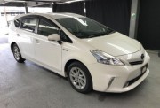 PRIUS ALPHA 