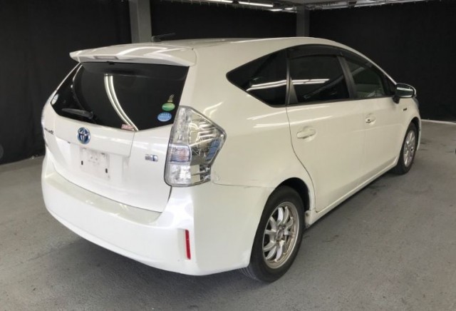 PRIUS ALPHA  S3