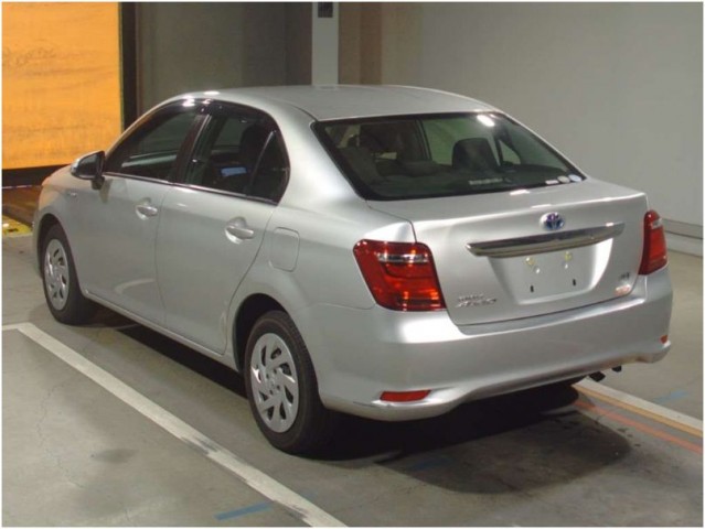 COROLLA AXIO HYBRID4