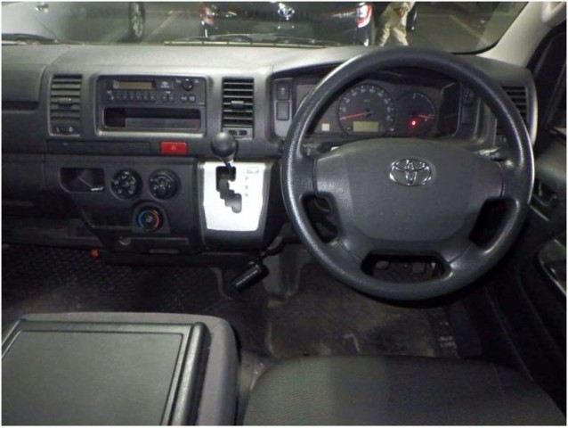 HIACE VAN DX6