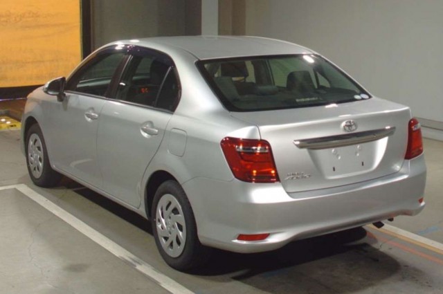 COROLLA AXIO 1.5X4