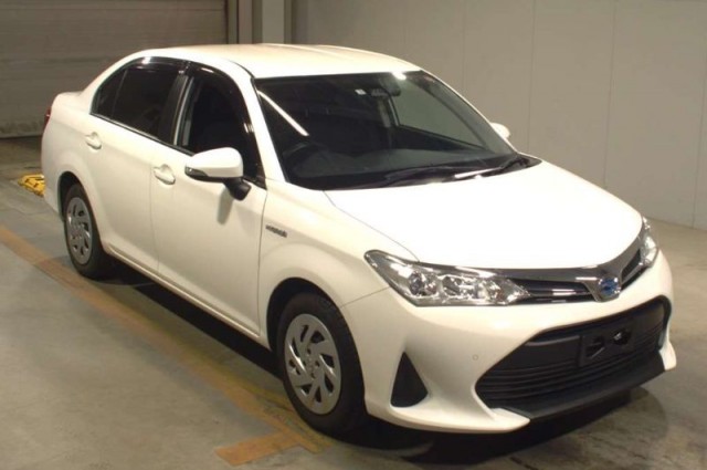 COROLLA AXIO HYBRID1