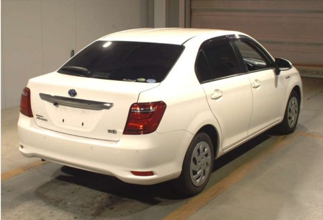 COROLLA AXIO HYBRID3