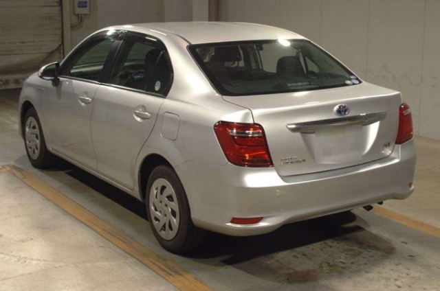 COROLLA AXIO HYBRID4