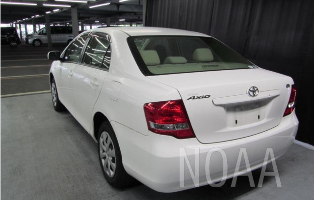 COROLLA AXIO X2