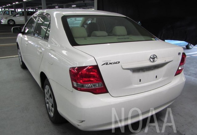 COROLLA AXIO X2