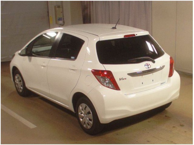 VITZ F2