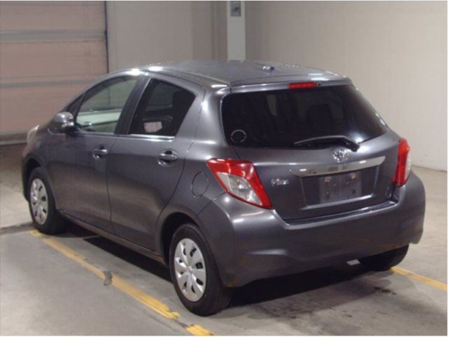 VITZ F2