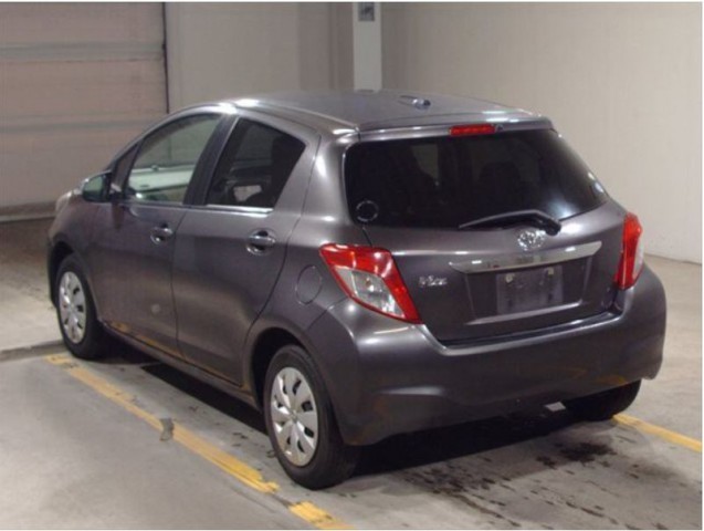 VITZ F2